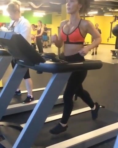 Treadmill candid