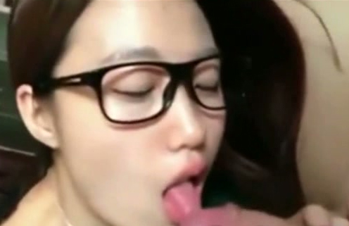 Foot-long reccomend teen glasses swallow more than