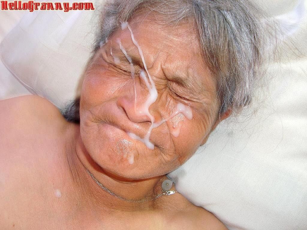 Granny gets spunk facial