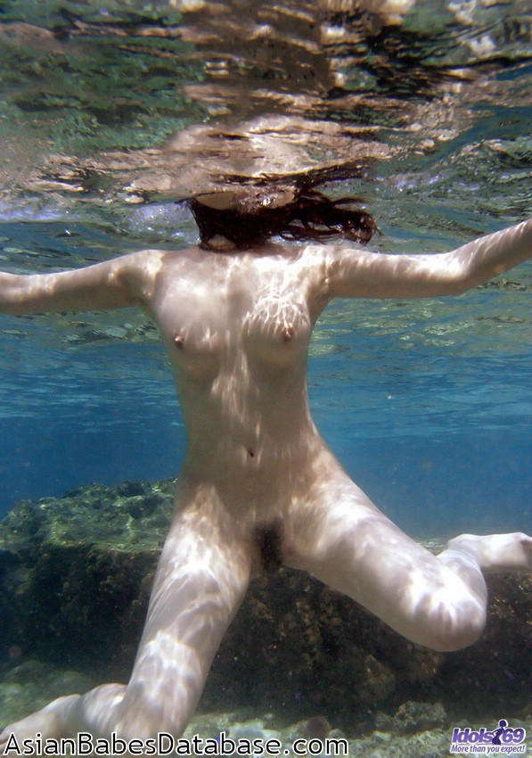 best of Swimming underwater girl lake naked