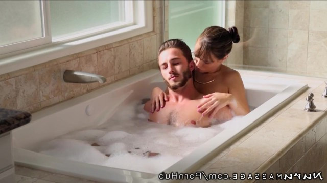 Tank reccomend mother and son bathing together nude