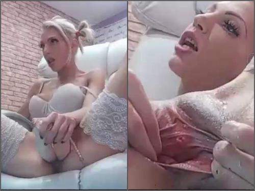 Skinny webcam anal